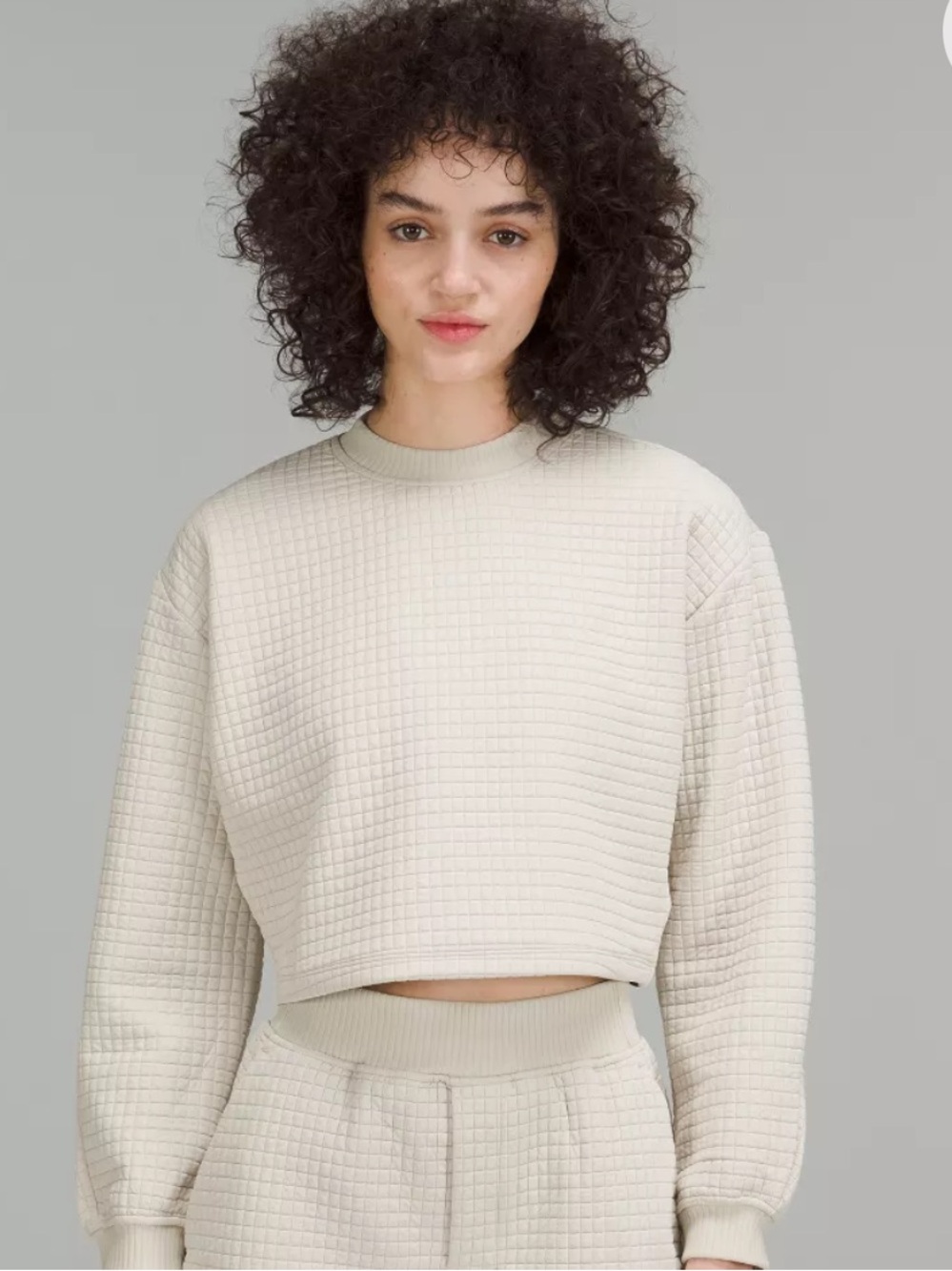 Lululemon LAB Textured Grid Cropped Pullover. DESIGNED FOR ON THE MOVE
Size 6